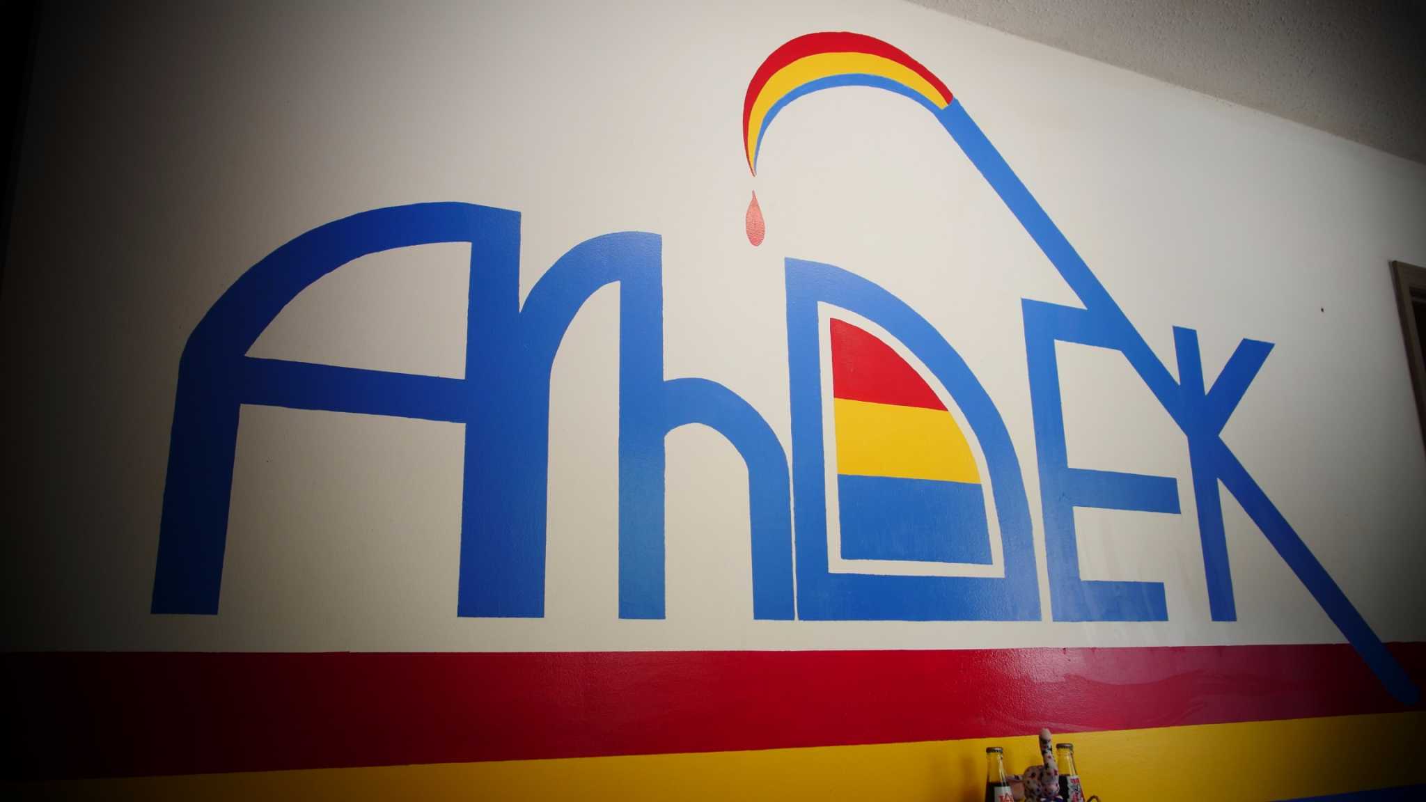 Amdek